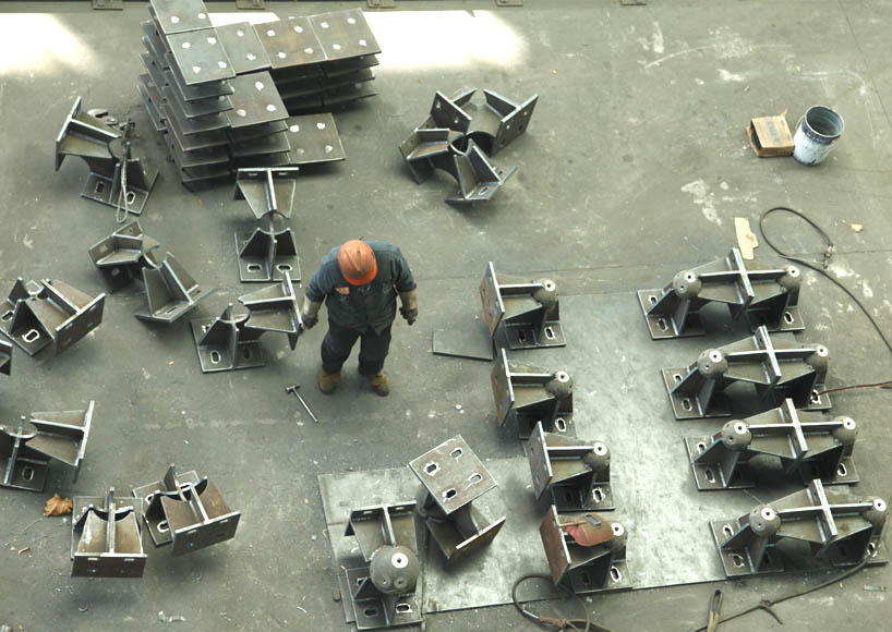 兴化煤棚网架双向支座