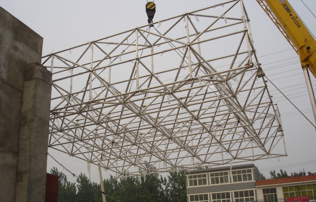 兴化不锈钢门头网架安装