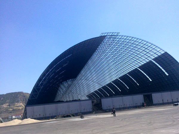 兴化桶壳螺栓球网架工程