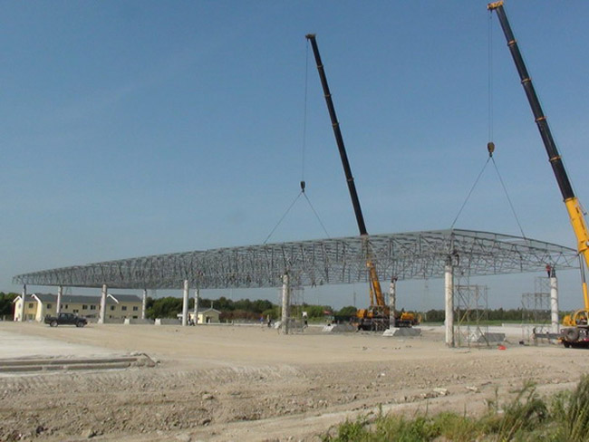 兴化收费站网架工程